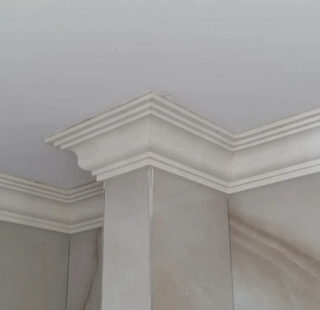 traditional crown molding